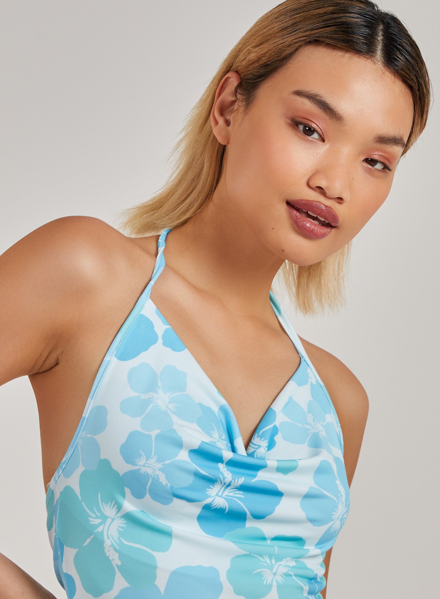 Printed Cowl Neck Hanky Top view 4