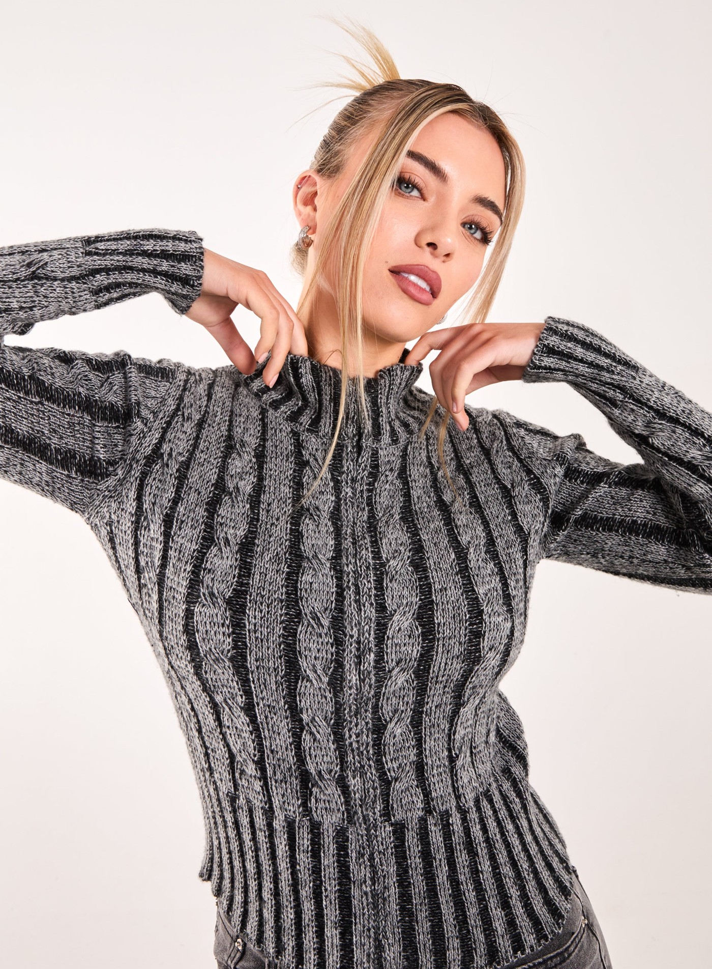 High Neck Zip Up Cable Knit view 3
